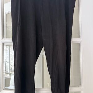 Women's Capri Black Pants